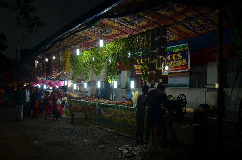 One of the snack stalls, literally 2 minutes before it started raining.